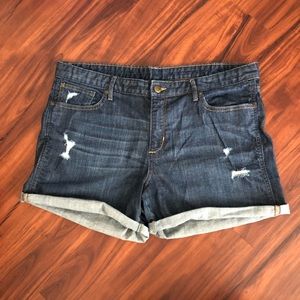 GAP Distressed Denim Shorts 😄